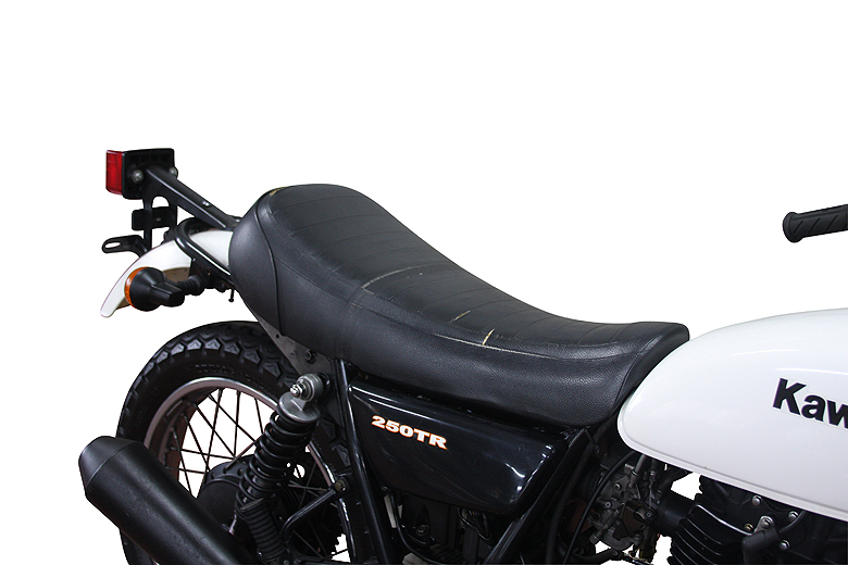 バイクシート SR400 250tr 社外汎用品 - シート